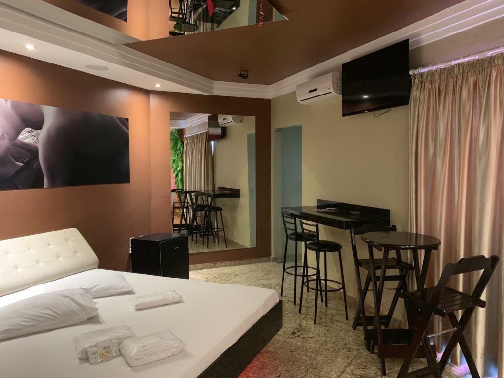 Ibiza Golden Motel Франка Экстерьер фото