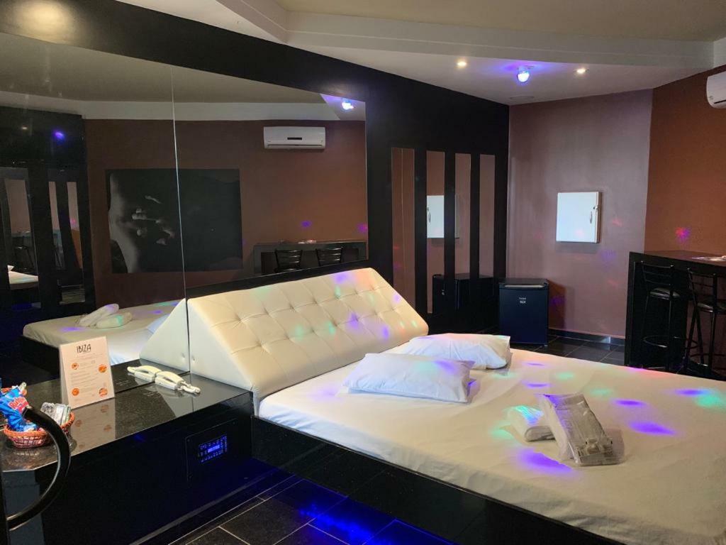Ibiza Golden Motel Франка Экстерьер фото
